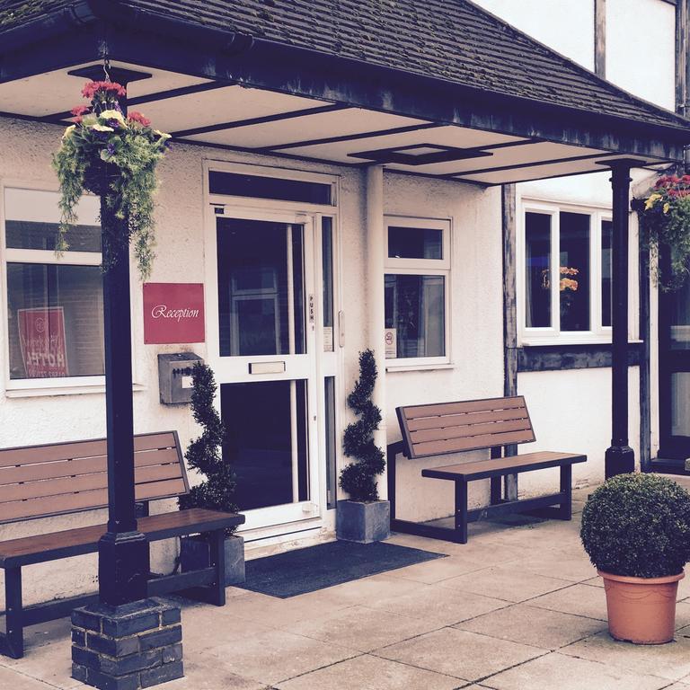 Stockwood Hotel - Luton Airport Exterior photo